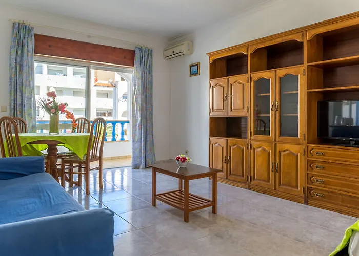 Apart-hotel Cantinho Do Mar 4*