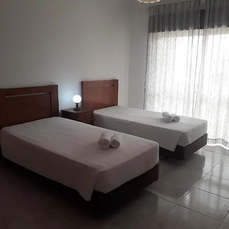 Apart-hotel Cantinho Do Mar 4*