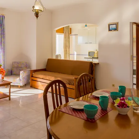 Apart Otel Cantinho Do Mar 4*
