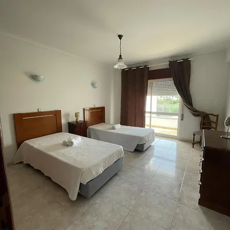 Aparthotel Cantinho Do Mar 3*