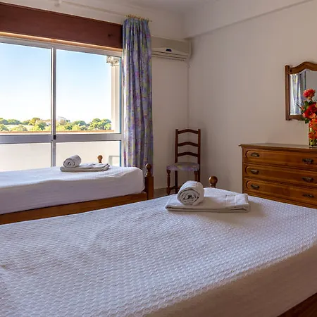 Aparthotel Cantinho Do Mar