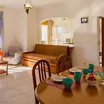 Aparthotel Cantinho Do Mar 4*